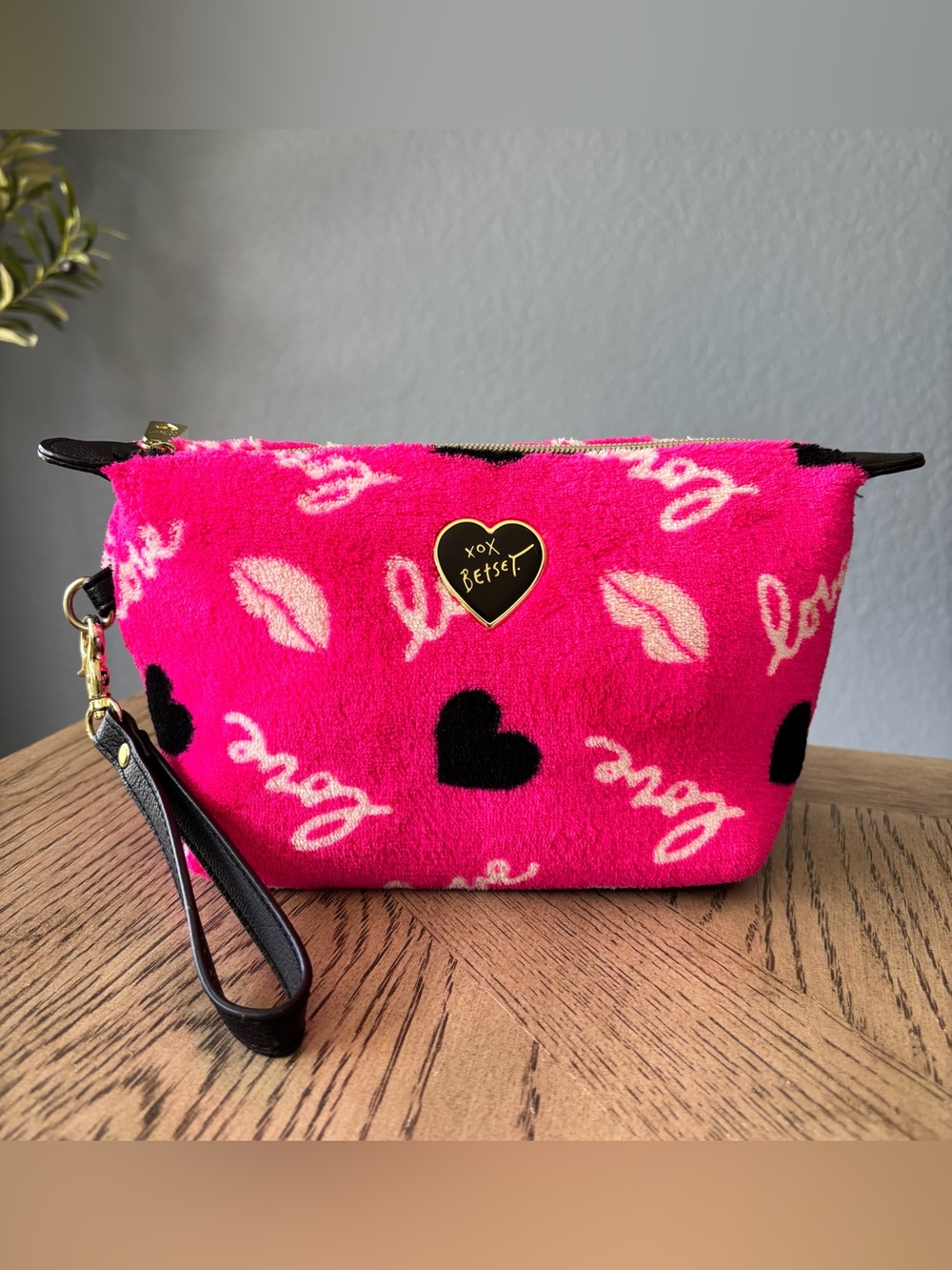 Betsey Johnson Pink Terry Cosmetic Bag Wristlet-NWOT